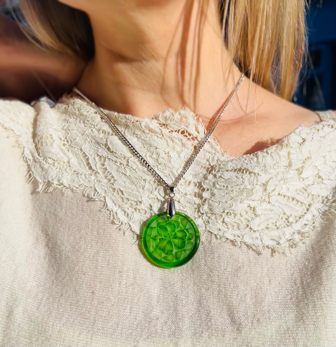 Shamrock Pendant Green